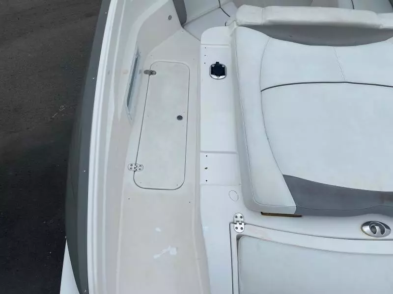 24ft Rinker Yacht For Sale