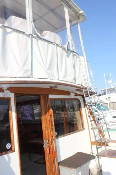 1988 Egg Harbor 33 Flybridge