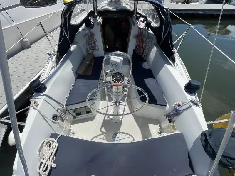 1988 Ericson 28 Sloop