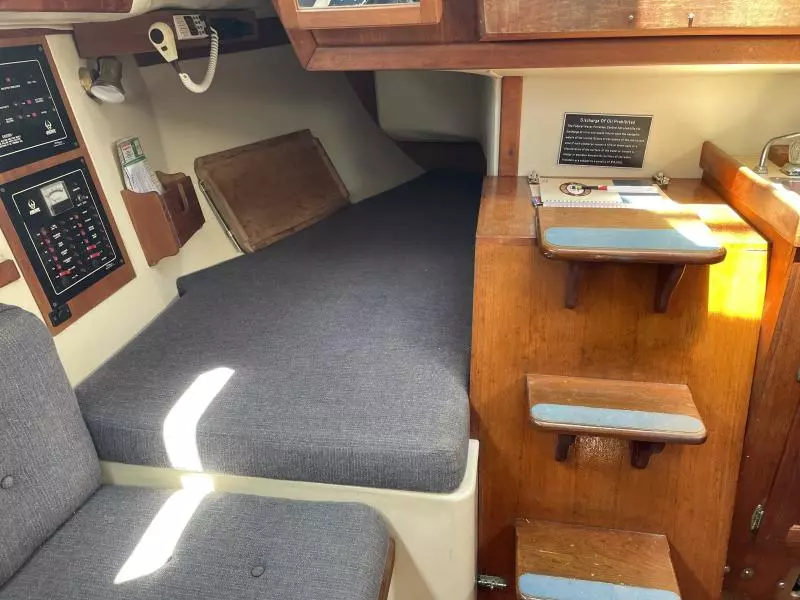 1988 Ericson 28 Sloop