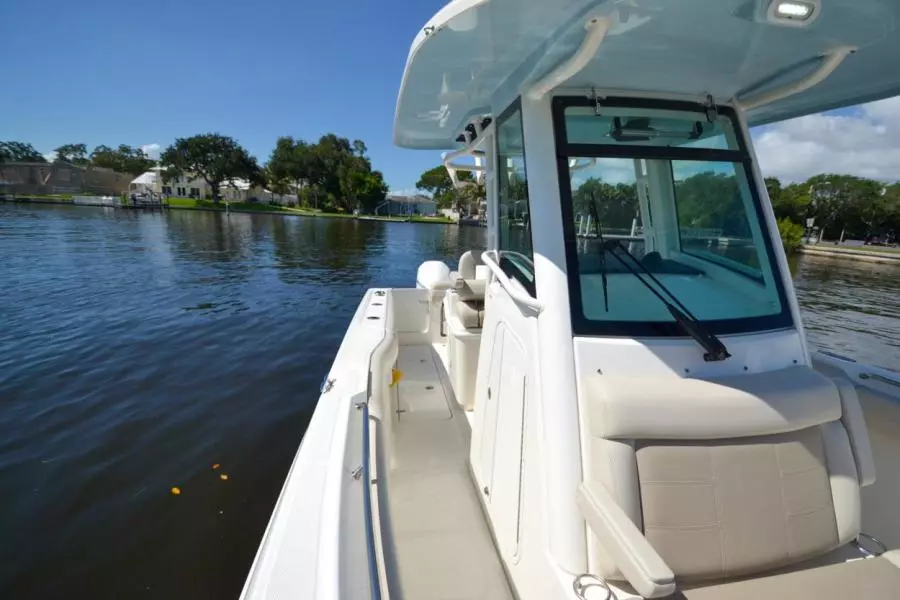 2020 Boston Whaler 280 Outrage