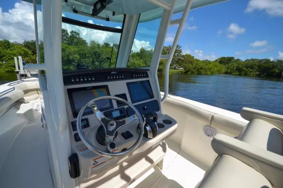 2020 Boston Whaler 280 Outrage