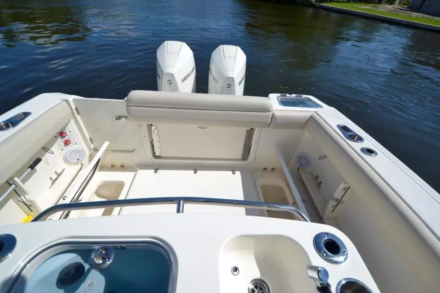 2020 Boston Whaler 280 Outrage