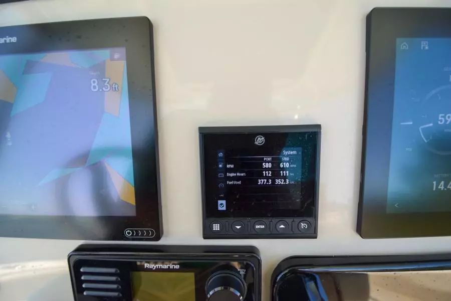 2020 Boston Whaler 280 Outrage