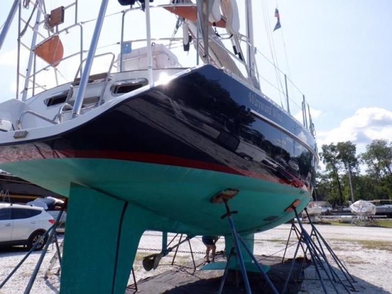 45' Freedom hauled out6