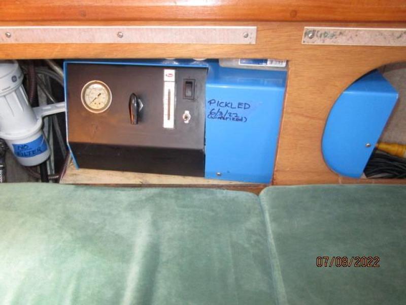 45' Freedom water maker