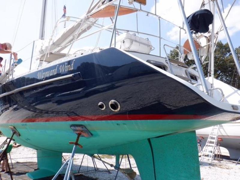 45' Freedom hauled out5
