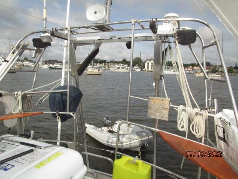 45' Freedom aftdeck arch