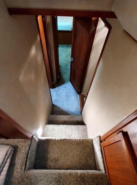 1985 Chris-Craft Constellation