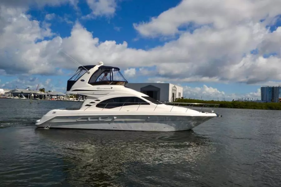 2005 Sea Ray 420 Sedan Bridge