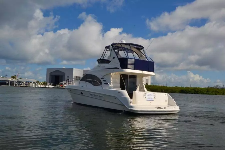 2005 Sea Ray 420 Sedan Bridge