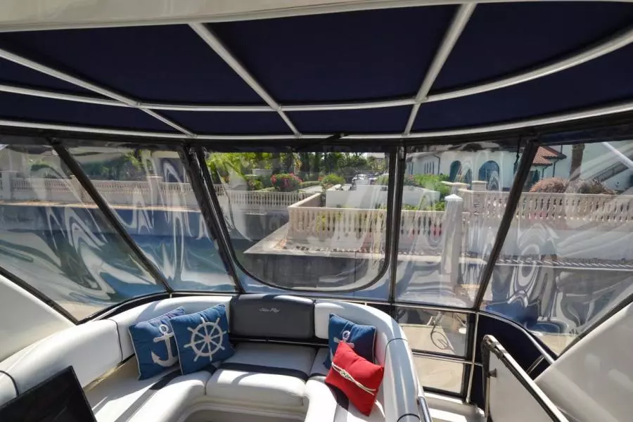 2005 Sea Ray 420 Sedan Bridge