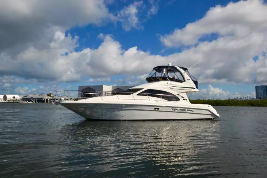 2005 Sea Ray 420 Sedan Bridge