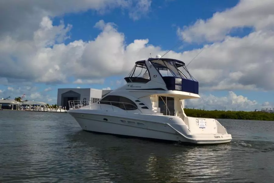 2005 Sea Ray 420 Sedan Bridge