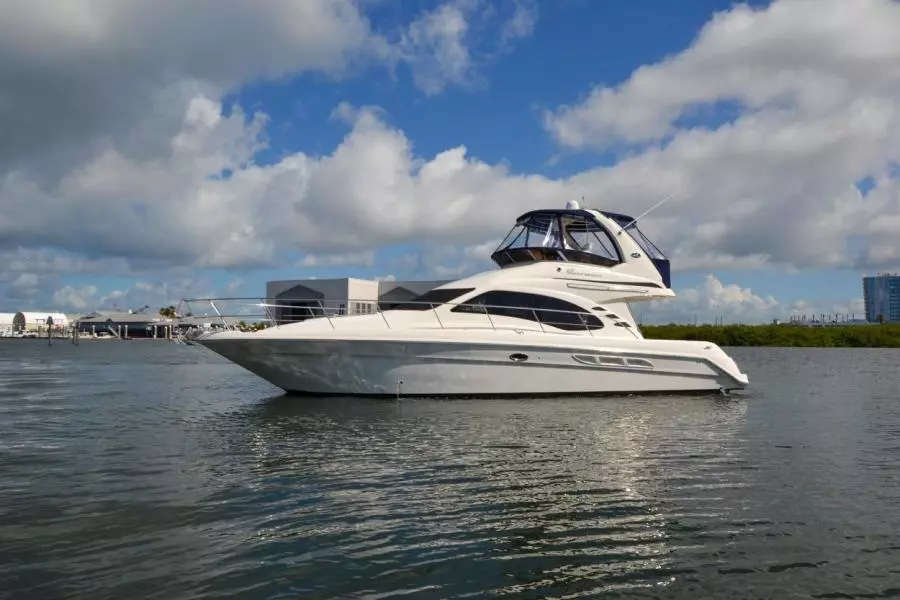 2005 Sea Ray 420 Sedan Bridge