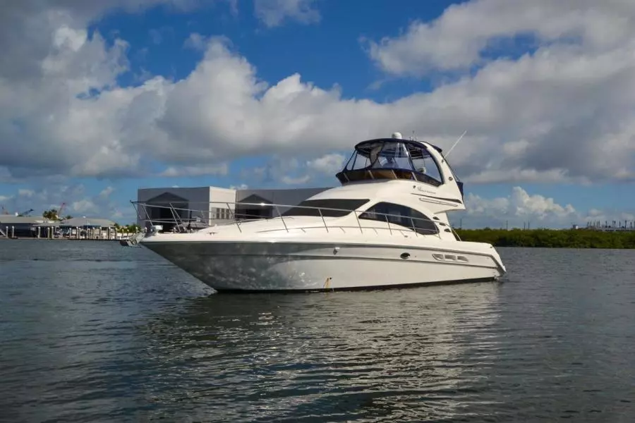 2005 Sea Ray 420 Sedan Bridge