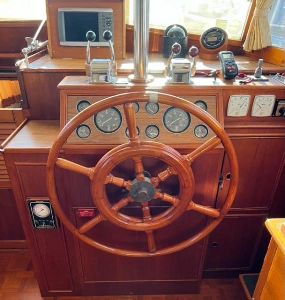 1991 Grand Banks Classic
