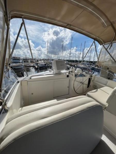 1991 Grand Banks Classic