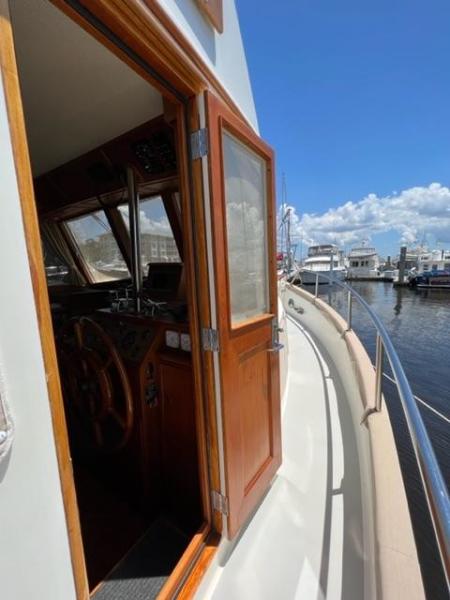 1991 Grand Banks Classic