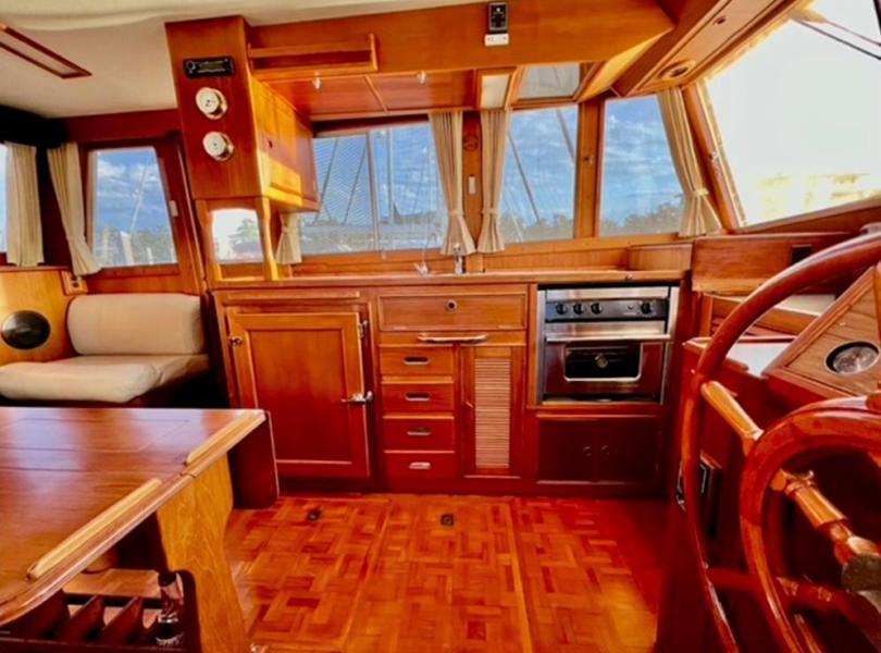 1991 Grand Banks Classic