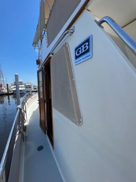 1991 Grand Banks Classic