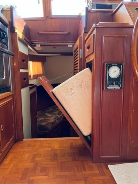 1991 Grand Banks Classic