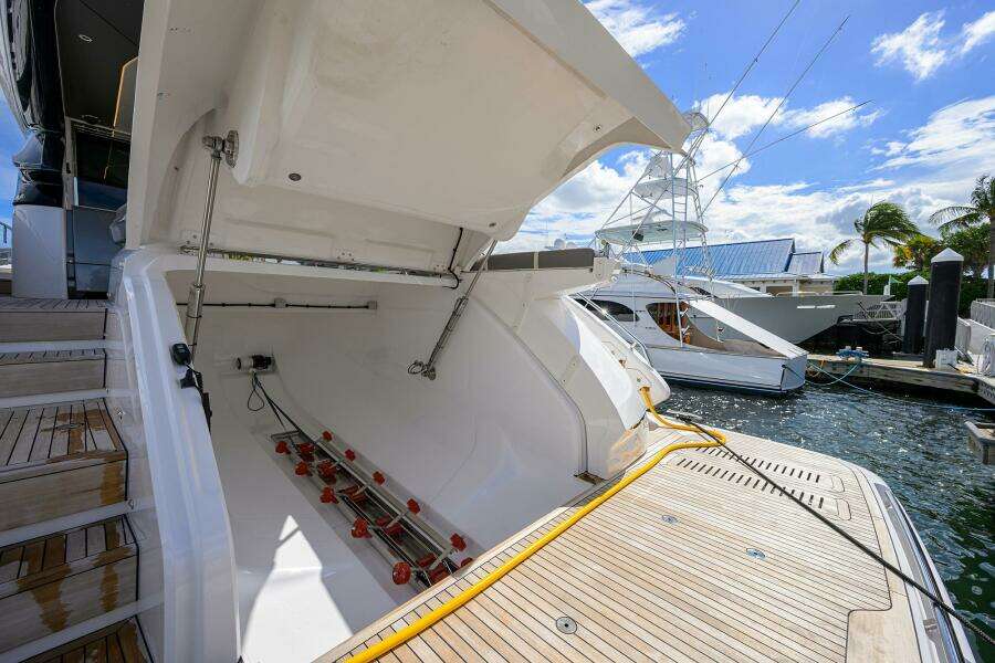 Princess S72 72ft Princess Yacht For Sale