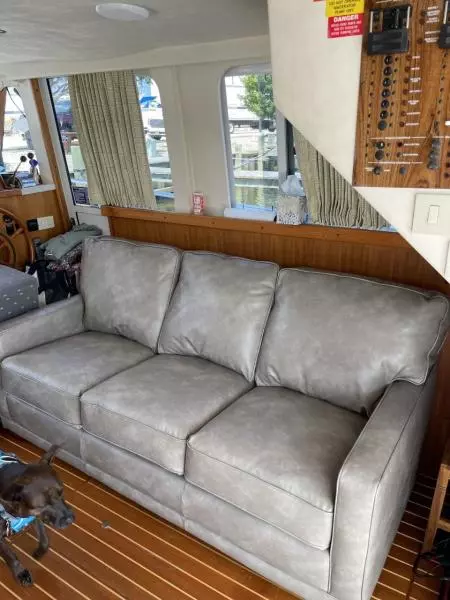 2002 Mainship 390 Trawler