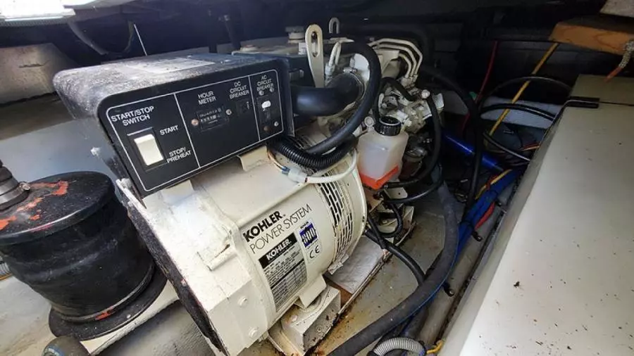 2002 Mainship 390 Trawler