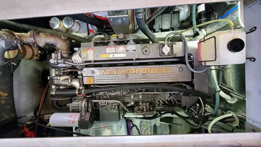 2002 Mainship 390 Trawler