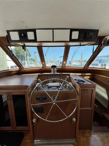 1984 Hatteras 53ED