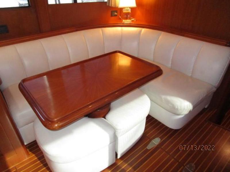 48' Ocean Alexander salon starboard seating