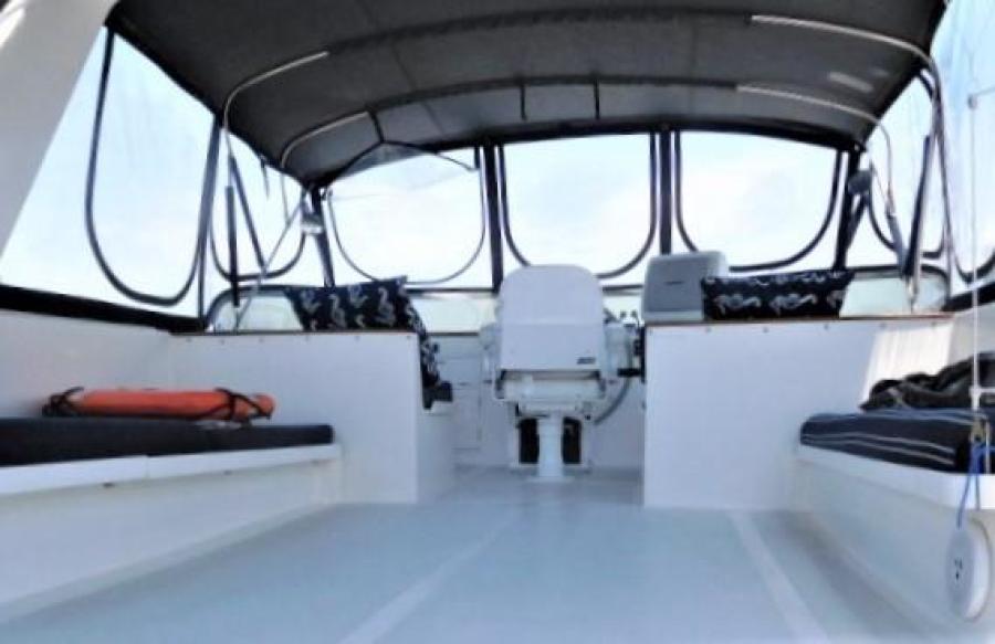 44' DeFever upper bridge