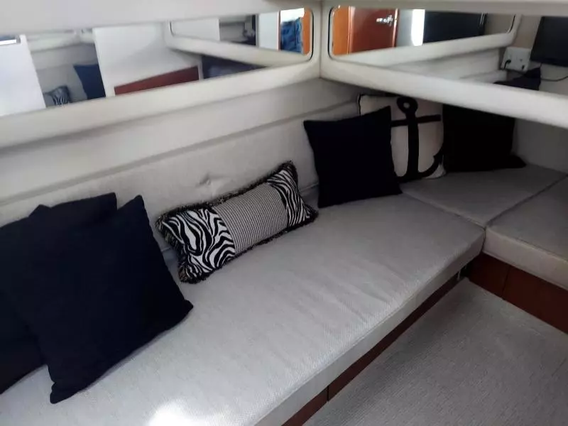 2002 Sea Ray 480 Sedan Bridge