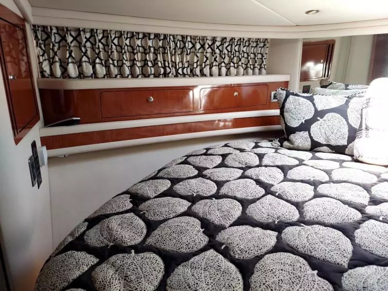 2002 Sea Ray 480 Sedan Bridge