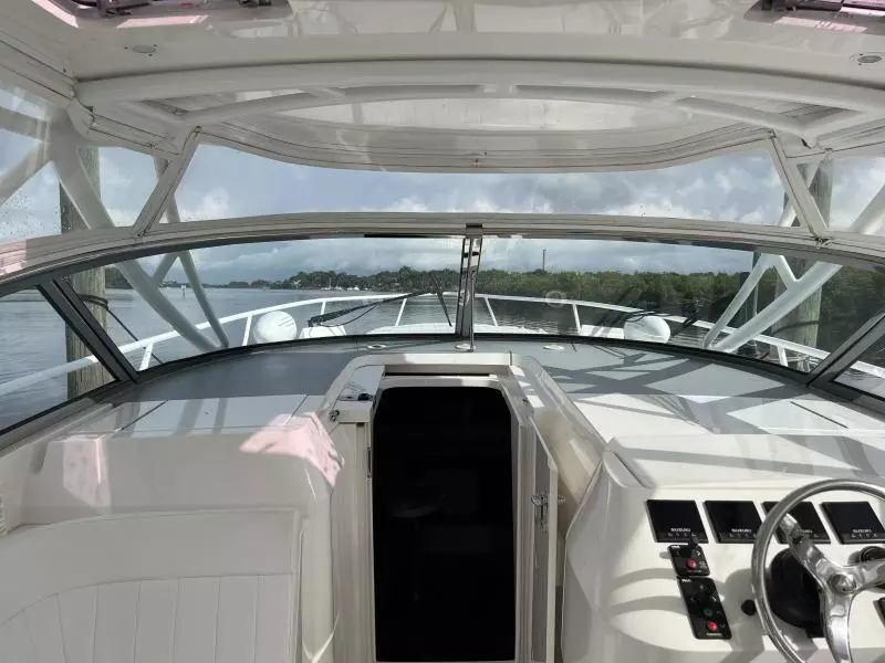 2009 Intrepid 430 Sport Yacht