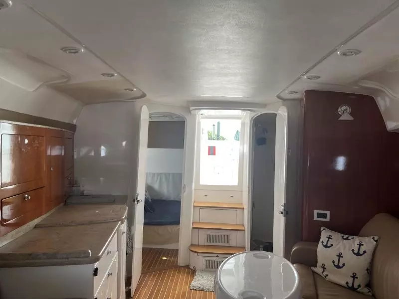 2009 Intrepid 430 Sport Yacht