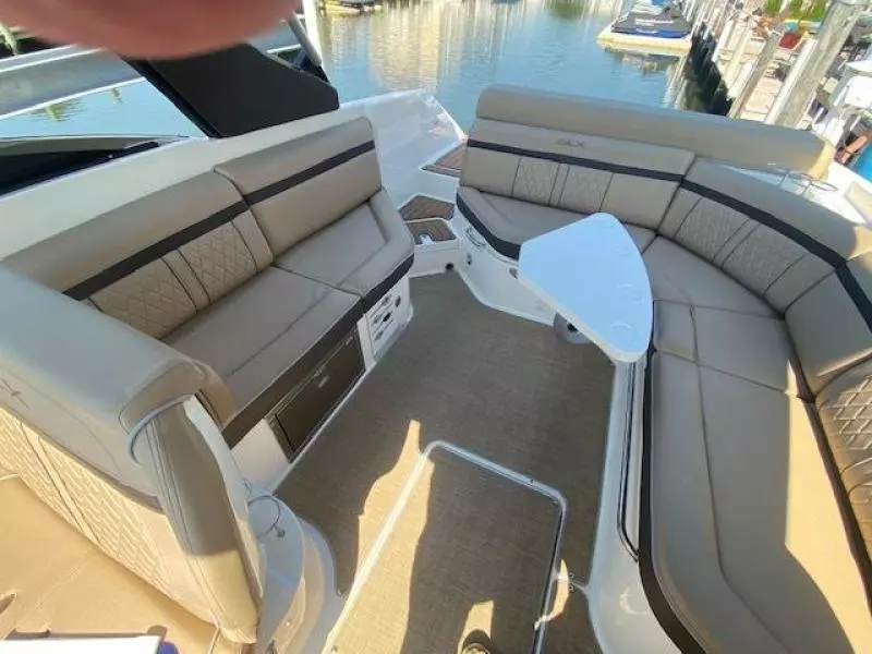2016 Sea Ray 280 SLX