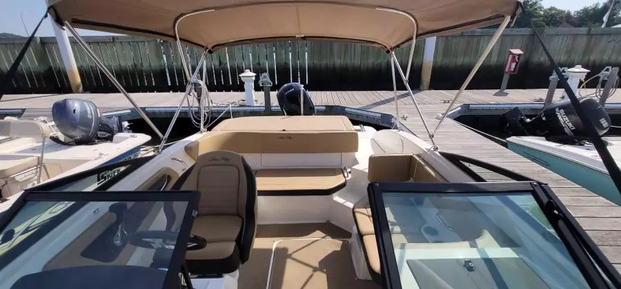 19ft Sea Ray Yacht For Sale