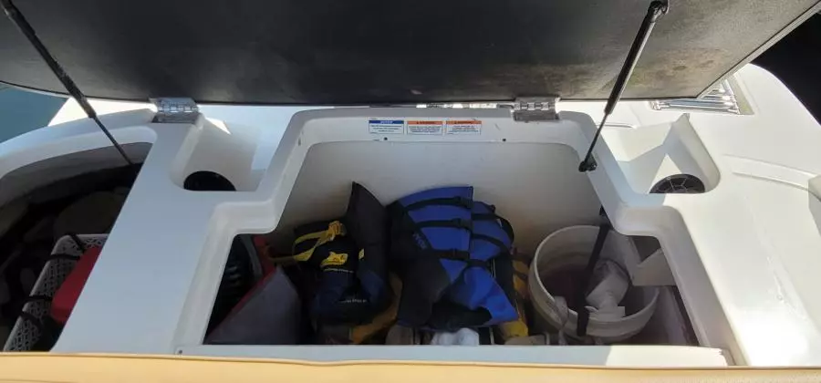 19ft Sea Ray Yacht For Sale