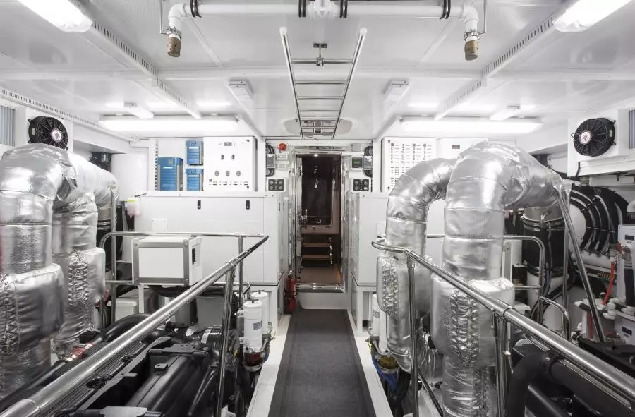 QUIET SUN 76ft Hargrave Yacht For Sale