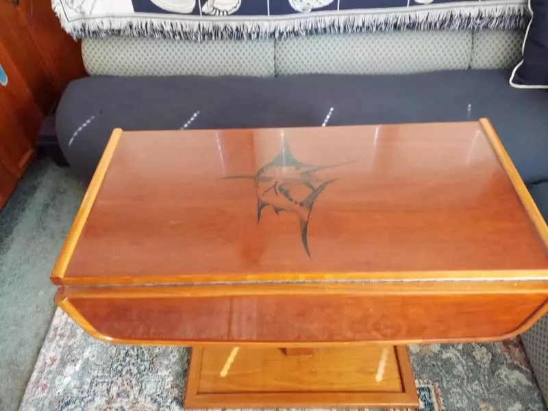 1989 Egg Harbor Sedan Bridge