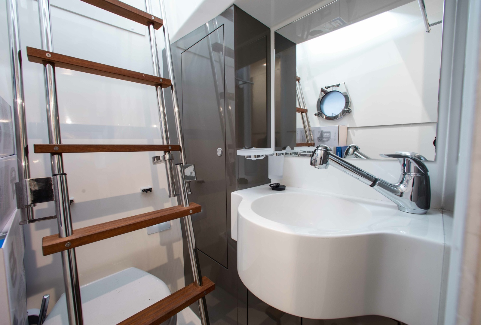 TIME 2 FLY 55ft Ferretti Yachts Yacht For Sale