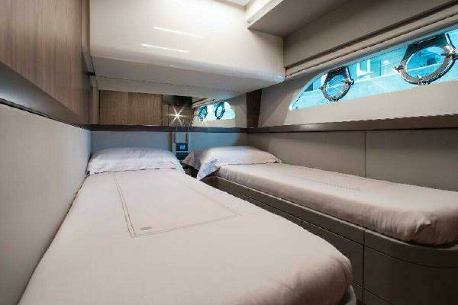 TIME 2 FLY 55ft Ferretti Yachts Yacht For Sale