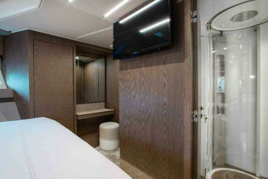 TIME 2 FLY 55ft Ferretti Yachts Yacht For Sale