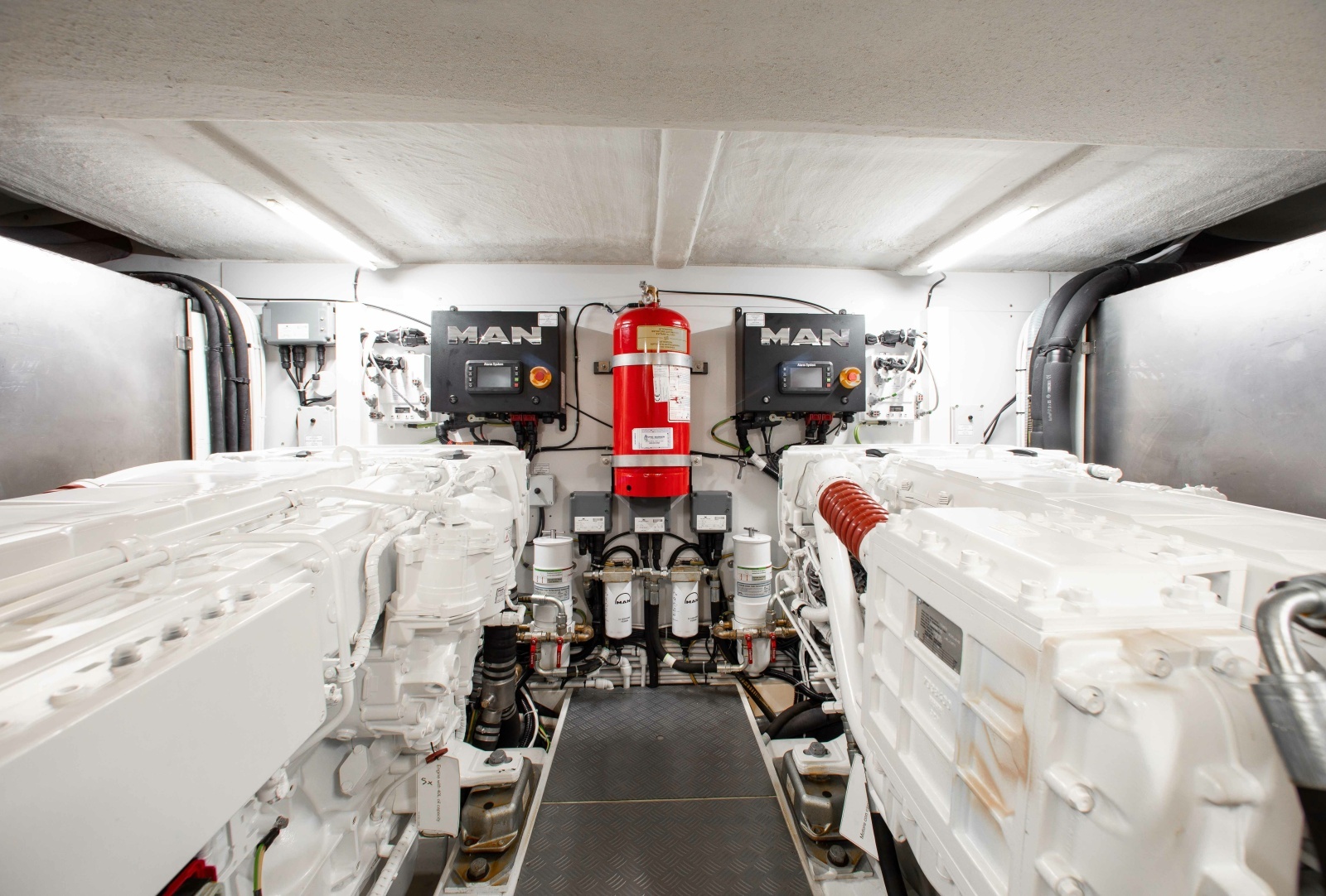 TIME 2 FLY 55ft Ferretti Yachts Yacht For Sale