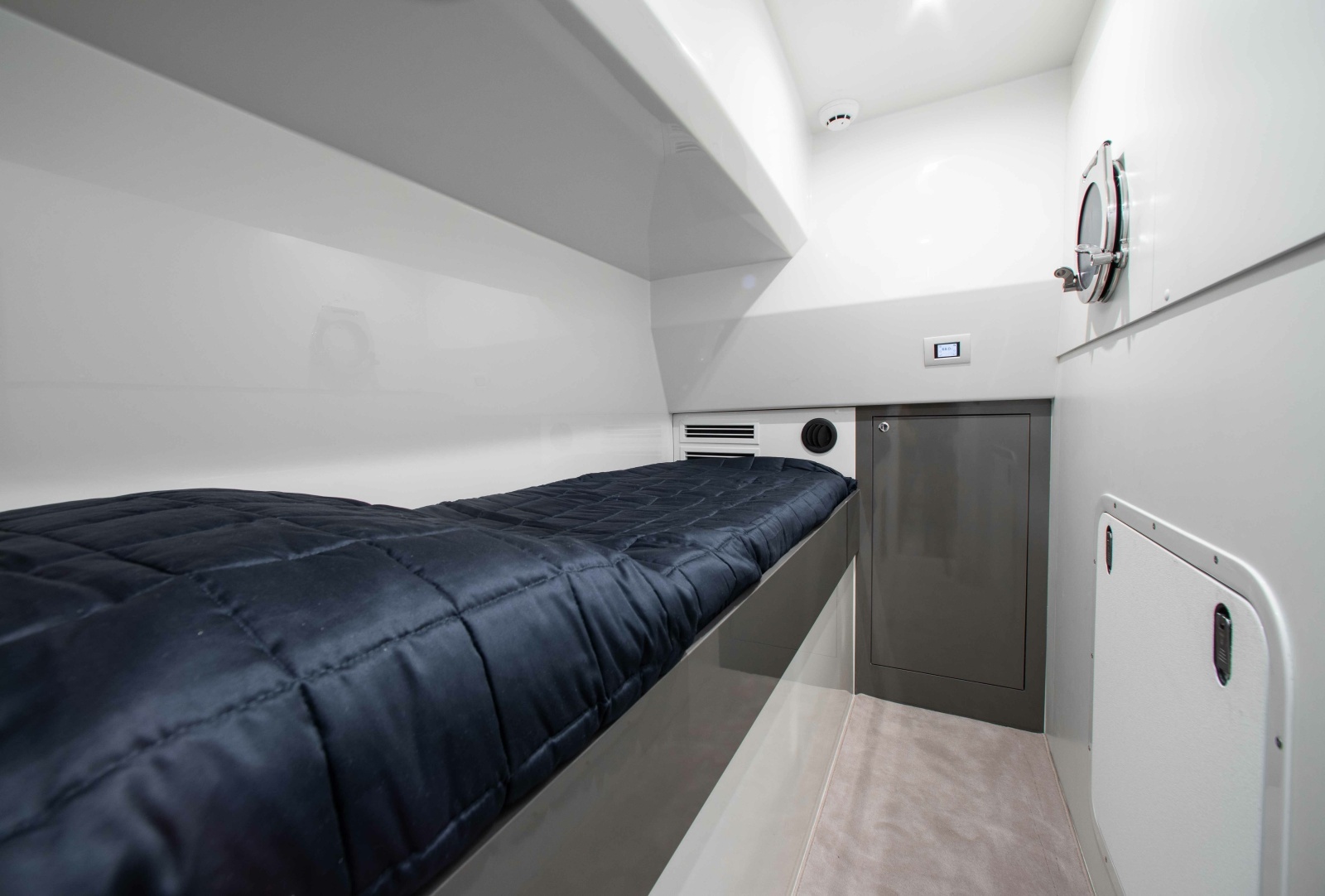 TIME 2 FLY 55ft Ferretti Yachts Yacht For Sale