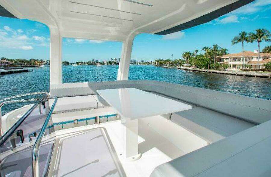 TIME 2 FLY 55ft Ferretti Yachts Yacht For Sale