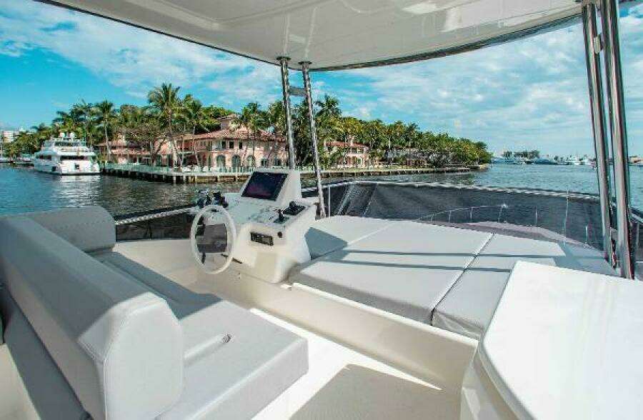 TIME 2 FLY 55ft Ferretti Yachts Yacht For Sale