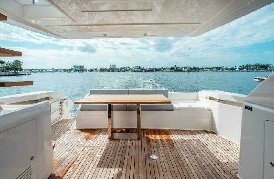 TIME 2 FLY 55ft Ferretti Yachts Yacht For Sale